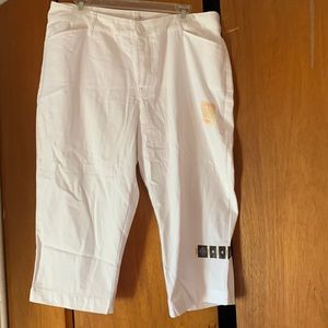 White capri pants